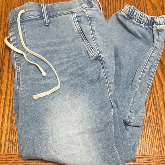torrid Denim - Loose fit stretchy Capri Jeans